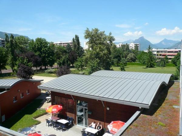 Auberge De Jeunesse Hi Grenoble Échirolles Eksteriør billede